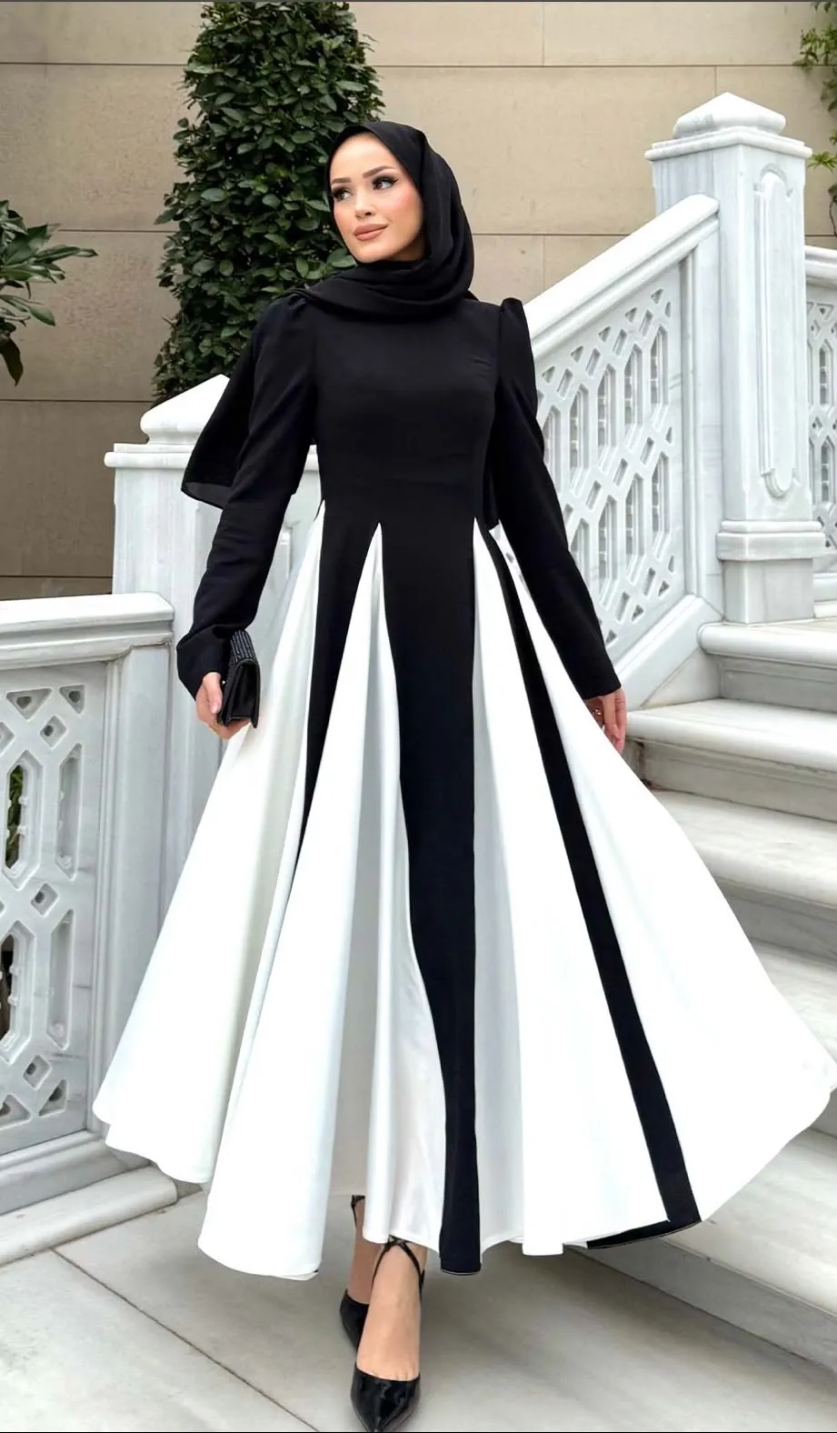 Monaco Dress, robe longue de cérémonie noir et blanc CÉLÉRIA