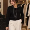 Top Signature Céléria – pièce femme modeste, coloris noir