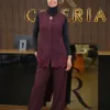 Aura Set couleur bordeaux, gilet long à bordure de dentelle et pantalon large, boutique CÉLÉRIA Casablanca
